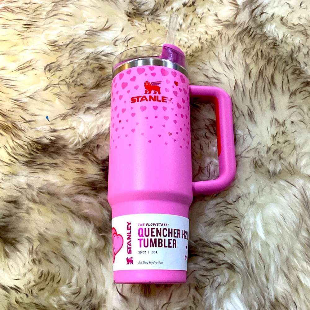 Stanley 30 oz H2.0 Flowstate Quencher Tumbler - Valentines Day Pink Sweet Hearts